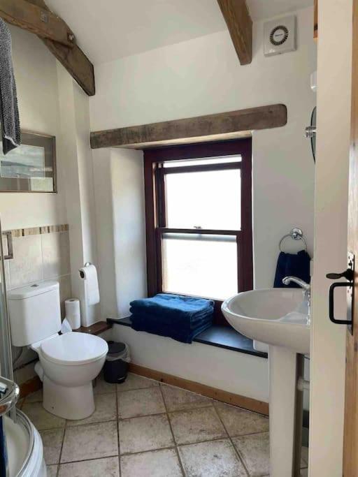 9A Viaduct Cottage - The Cosiest Bolthole In The Sw! Хейл Экстерьер фото